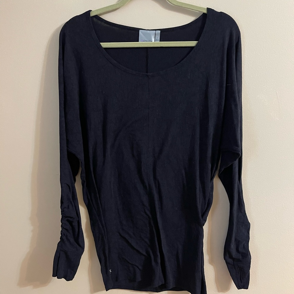 Size L black long sleeve Athleta top with cinched sleeves